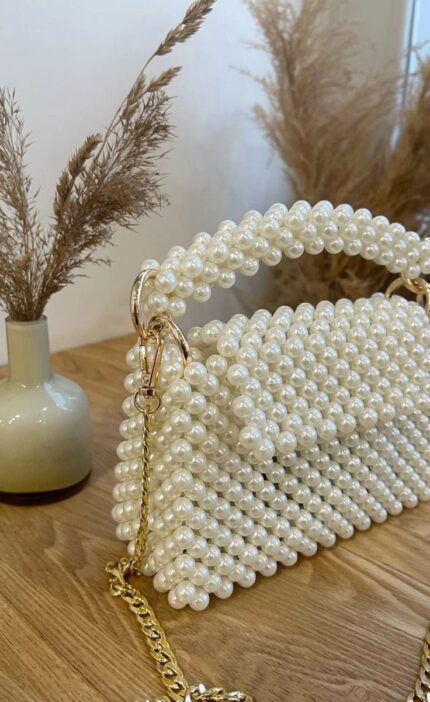 Luxurious Pearl Handbag with Gold Chain